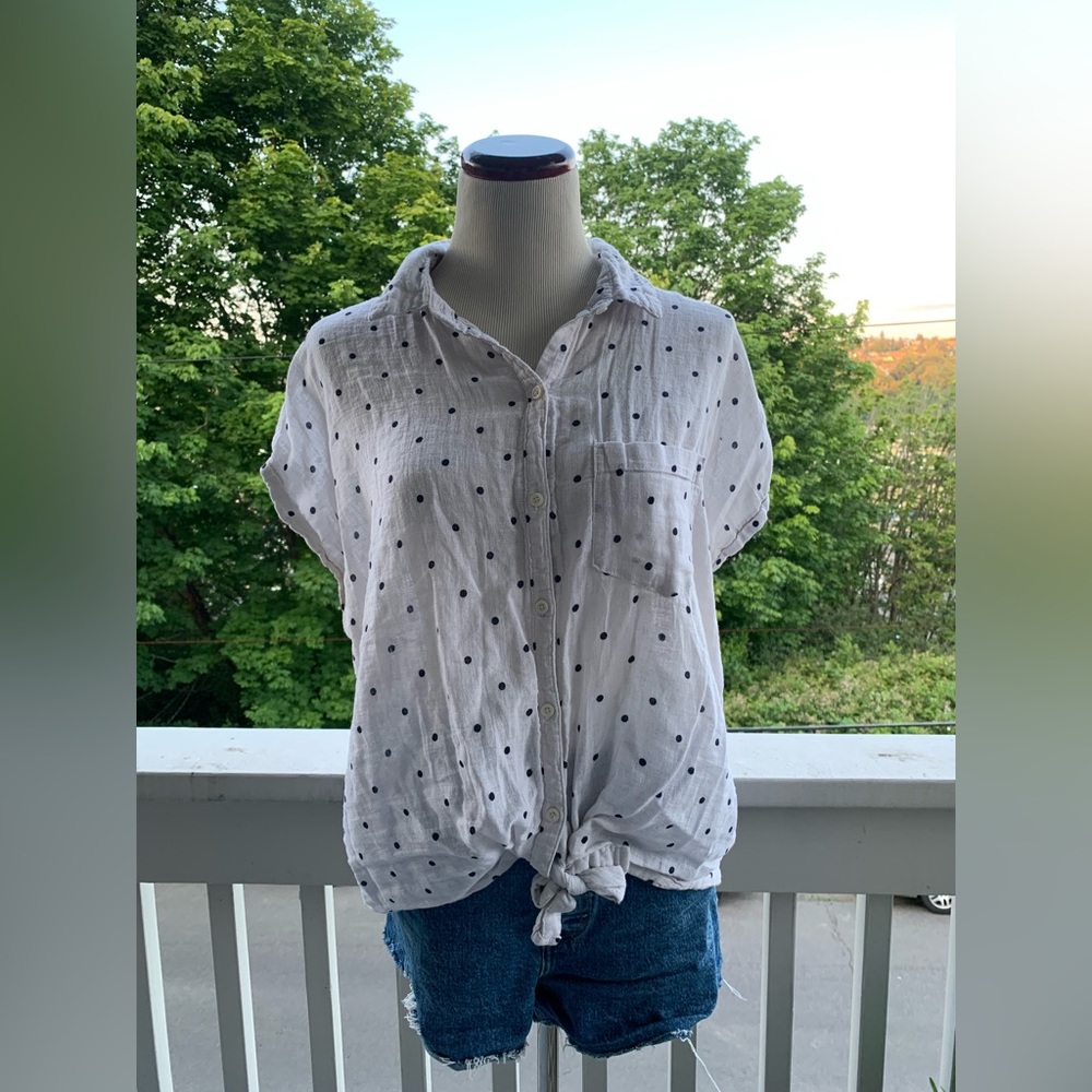 🪻 Navy & White Polka Dot Linen Blend Button Up Blouse 🪻